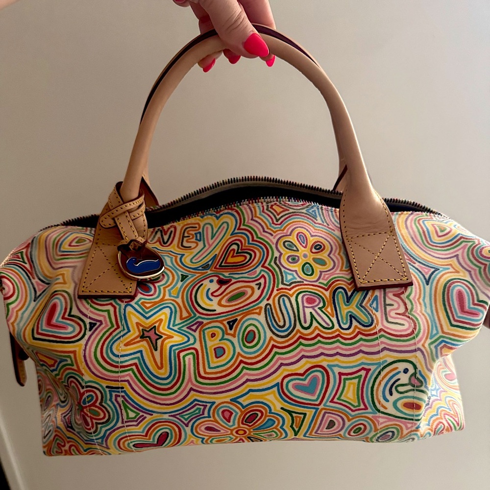 EUC- Dooney & Bourke- Doodle Small Duffle/Doctor’s Bag/Satchel